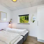 펜션 Four-bedroom With A Hot Tub 01 하데르슬레우