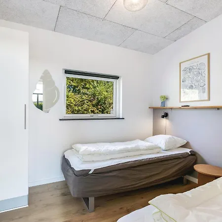 Four-bedroom Haderslev With A Hot Tub 01 Feriehus *