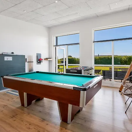 Four-bedroom With A Hot Tub 01 Haderslev