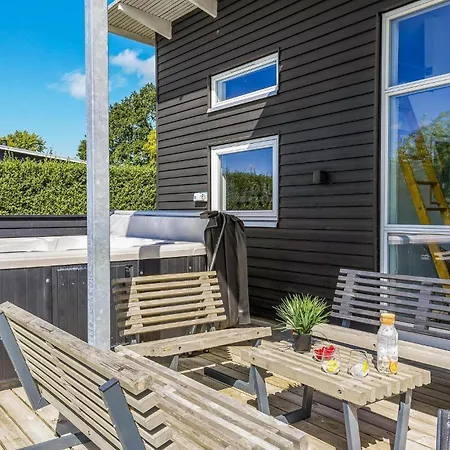 Four-bedroom Haderslev With A Hot Tub 01