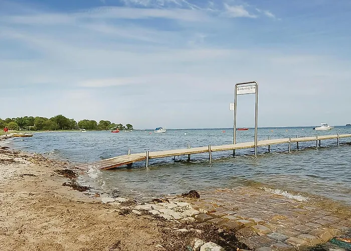 Four-bedroom With A Hot Tub 01 Nyaraló Haderslev