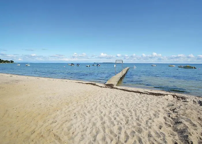 Four-bedroom With A Hot Tub 01 Haderslev